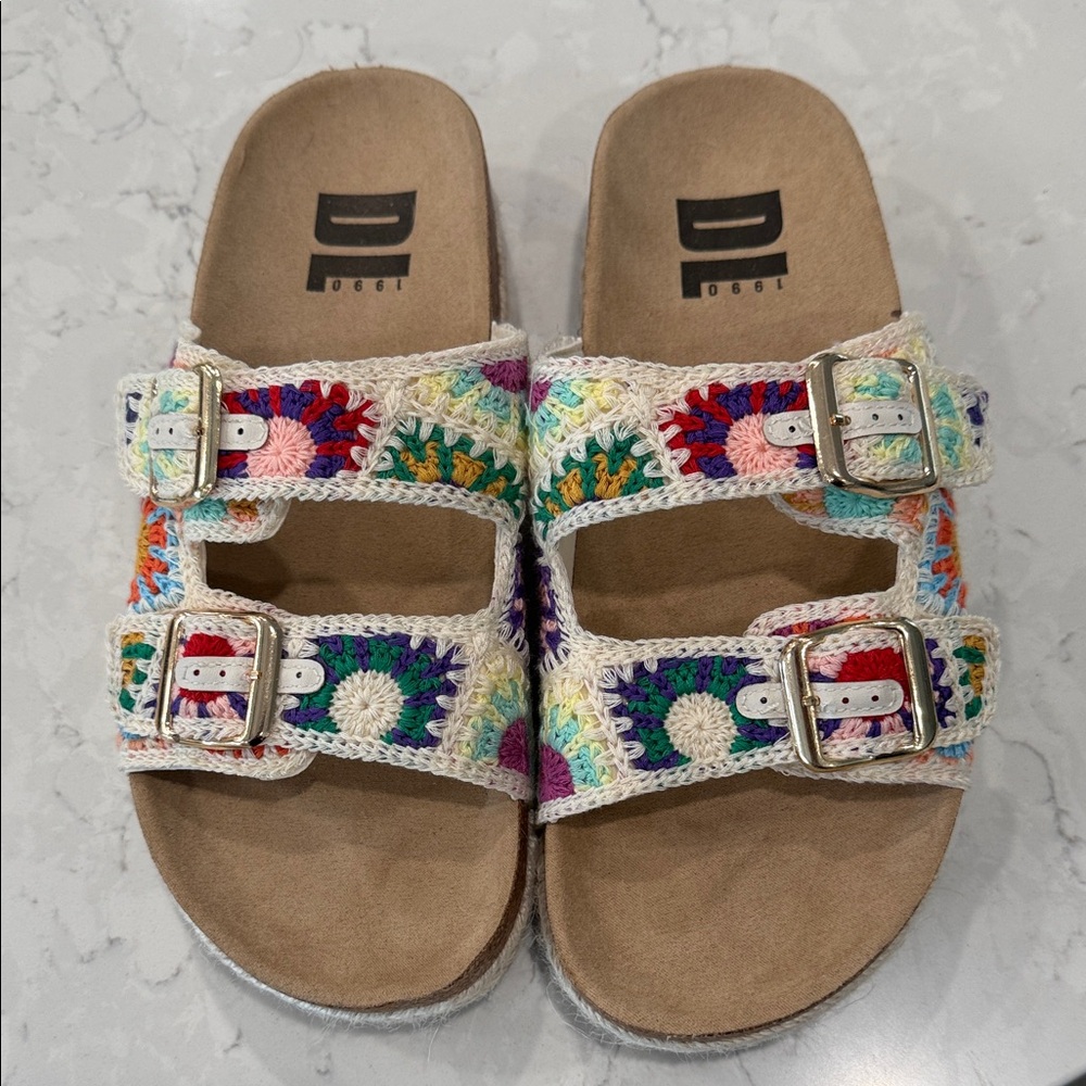 Multicolor Crochet sandals with footbed.